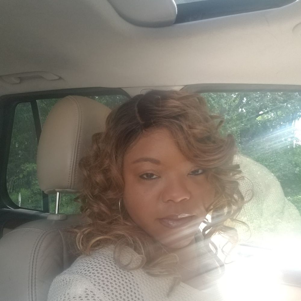 Meet your Posher, Vee